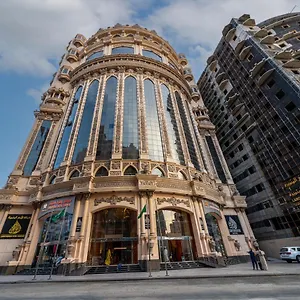 Hotel 1 Land Premium